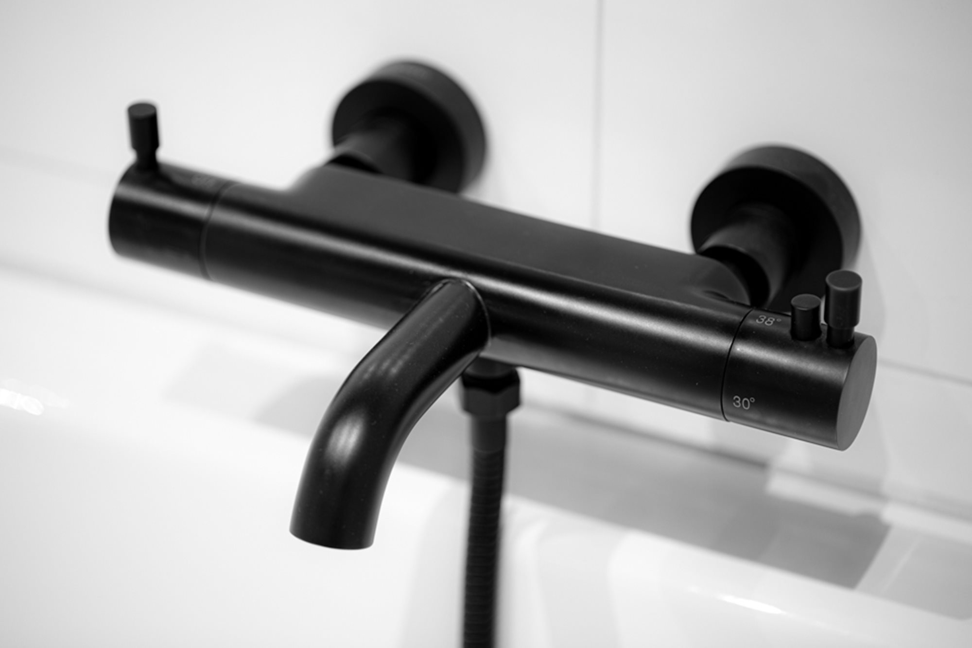 Hoe werkt een thermostatische douchekraan? Maxaro