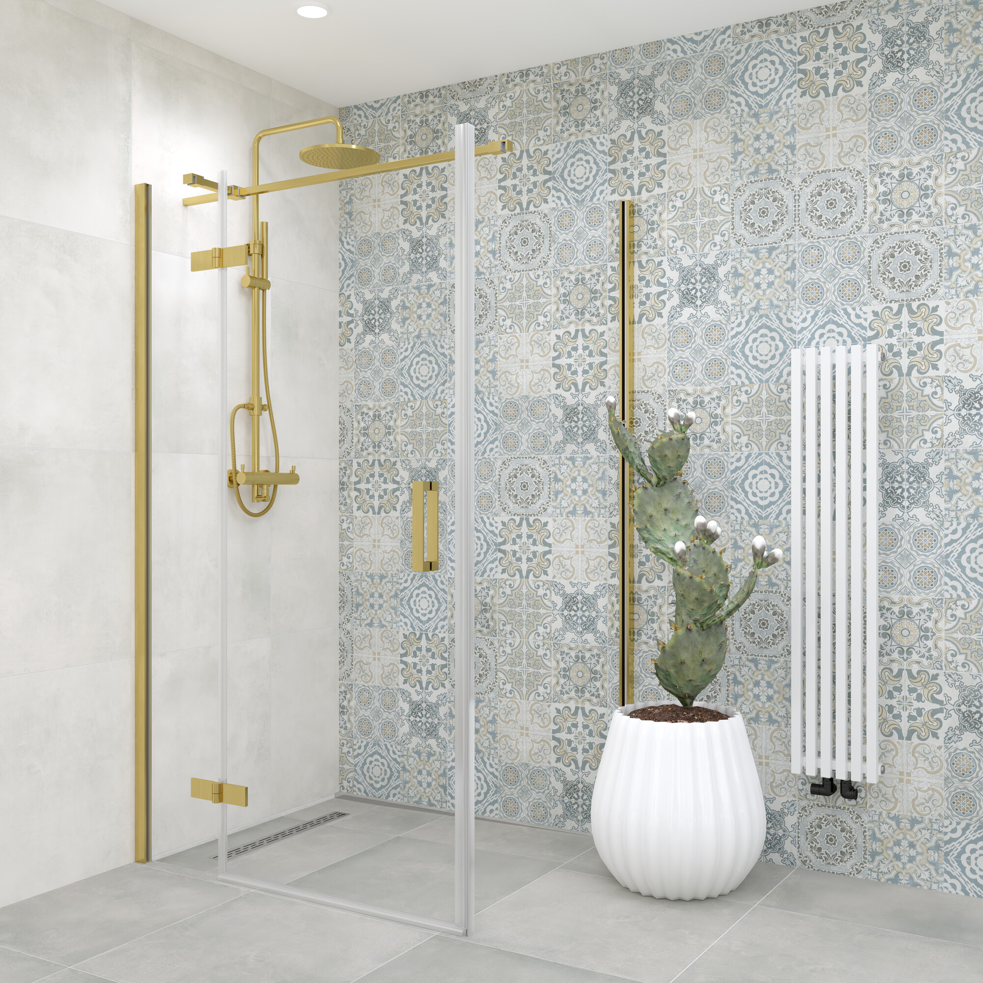 Gouden regendouche in moderne badkamer met glazen douchewand, vintage tegelpatroon en witte designradiator.