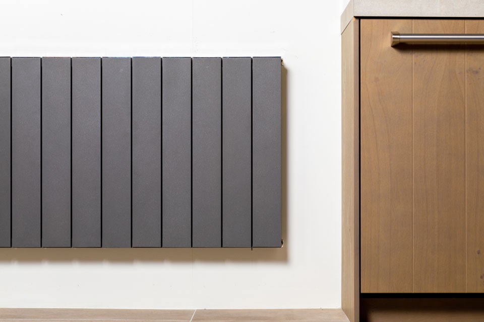 Design radiator connection step-by-step plan: Grey, horizontal design radiator