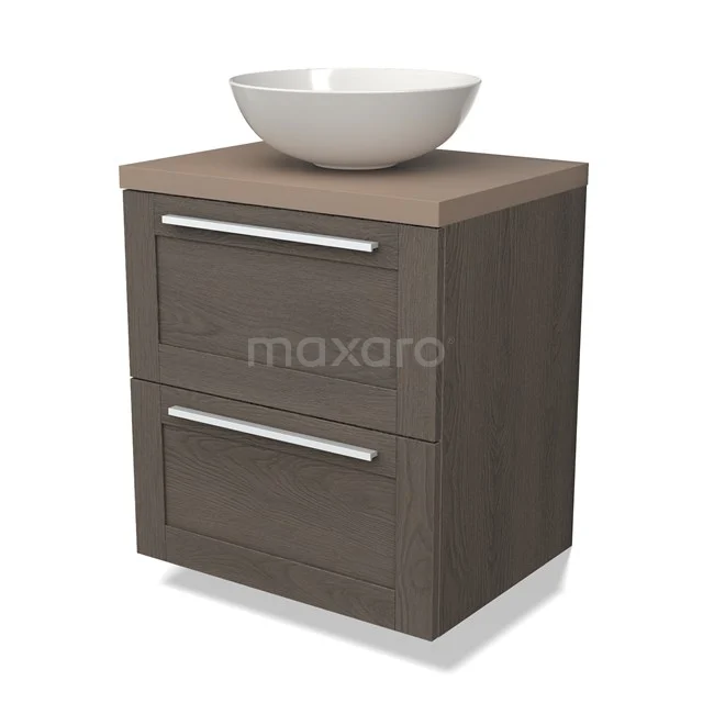 Houten badkamermeubel met donkere houtnerf, twee lades en witte opbouwwastafel, perfect voor moderne badkamers.