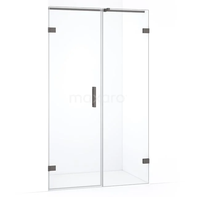 Douchedeur van helder glas met scharnieren en handgreep, ideaal voor een moderne badkamer.