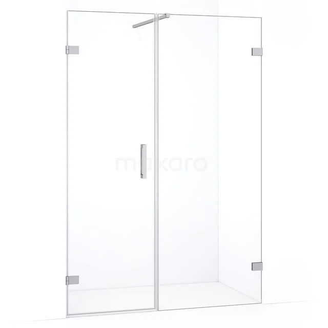 Heldere glazen douchewand met scharnierdeur, roestvrijstalen accenten en modern design, perfect voor een stijlvolle badkamer.