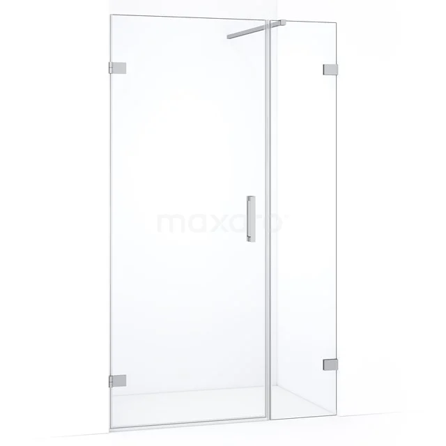 Douchewand van helder glas met zilverkleurige scharnieren en handgreep, ruimtebesparend ontwerp voor moderne badkamers.