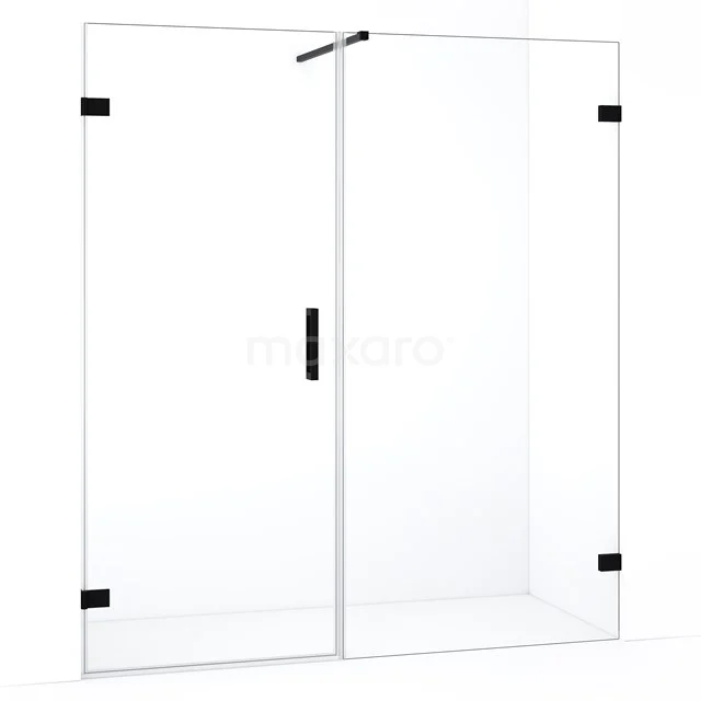 Glazen douchewand met mat zwarte scharnieren en handvat, strak design; ideaal voor een moderne badkamer.