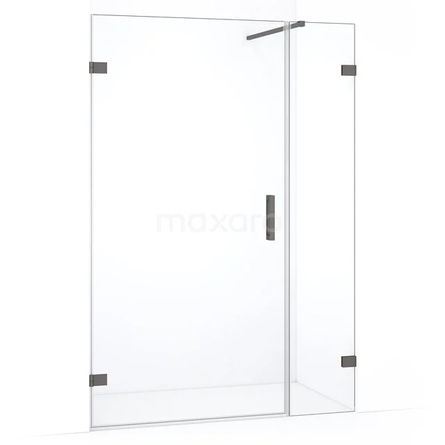 Glazen douchedeur met scharnieren, heldere afwerking, zwart metalen handgreep, ideaal voor een moderne badkamer in minimalistische stijl.