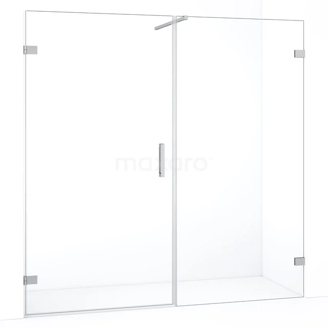 Transparante glazen douchewand met scharnierende deur, roestvrijstalen afwerking en modern design, ideaal voor elke badkamer.