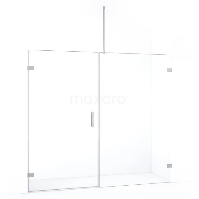 Helder glazen douchewand met scharnierende deur, roestvrijstalen accenten en minimalistisch design, ideaal voor moderne badkamers.