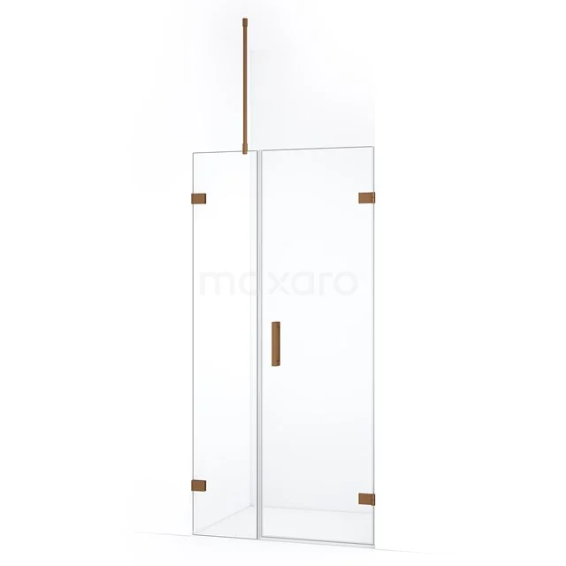Douchewand met helder glas, mat gouden accenten en draaideur, perfect voor een moderne badkamerstijl.