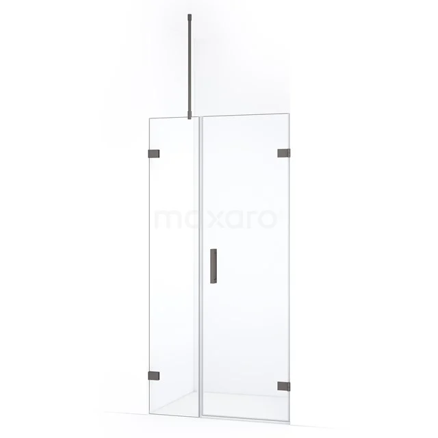 Glazen douchedeur met aluminium frame, helder glas en mat zwarte handgreep; stijlvolle badkameroplossing voor moderne interieurs.