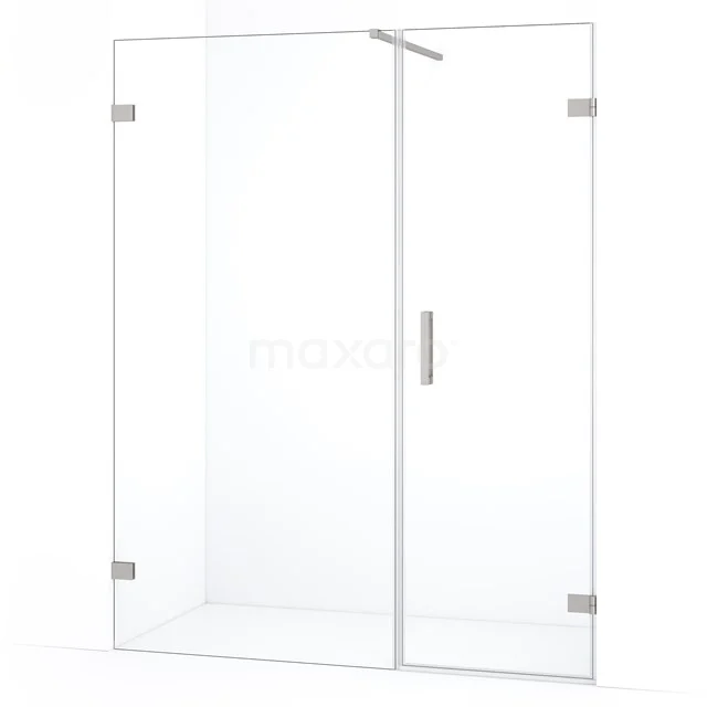 Glazen douchewand met deur, heldere wand, chroomscharnieren, ideaal voor een moderne badkamerinrichting.