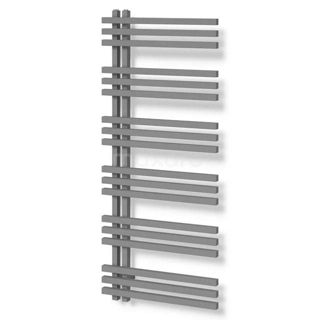 Moderne chromatische Handtuchheizkörper mit horizontalen Streben, ideal für Badezimmerheizung und das Trocknen von Handtüchern.