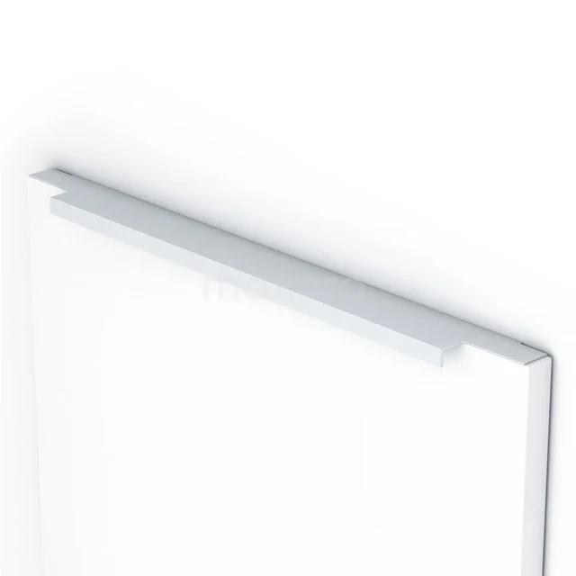 Witte LED-badkamerlamp met strak aluminium design, geschikt voor montage op een spiegel; modern en energiezuinig.