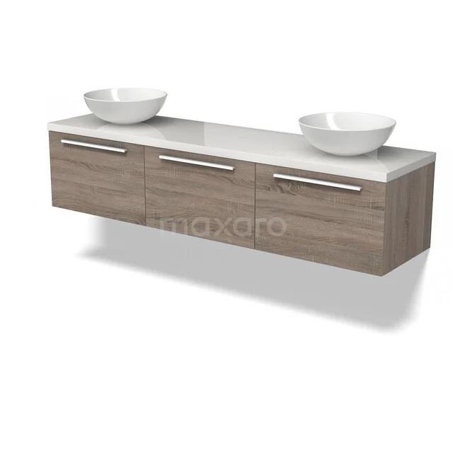 Houten badkamermeubel met grijze lades, dubbele waskommen en een wit blad, ideaal voor een moderne badkameromgeving.