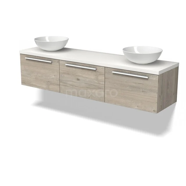 Houten badkamermeubel met wastafelkommen, licht eiken design, zwevend model uit moderne badkamercollectie.