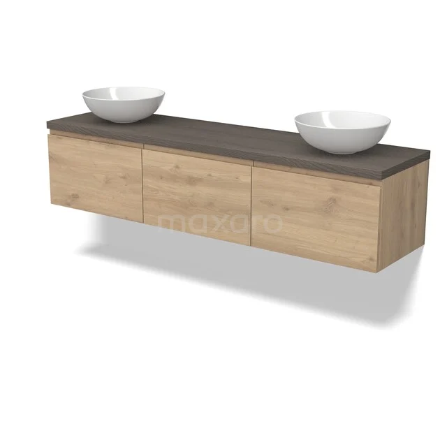 Houten badkamermeubel met moderne wastafelkommen, zwevend design en donker blad, ideaal voor stijlvolle badkamers.