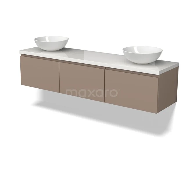 Taupe badkamermeubel met wit marmeren blad, dubbele waskommen en moderne zwevende designstijl.