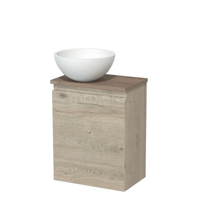 Houten badkamermeubel in licht eiken met ronde witte waskom, compact design ideaal voor moderne badkamers.