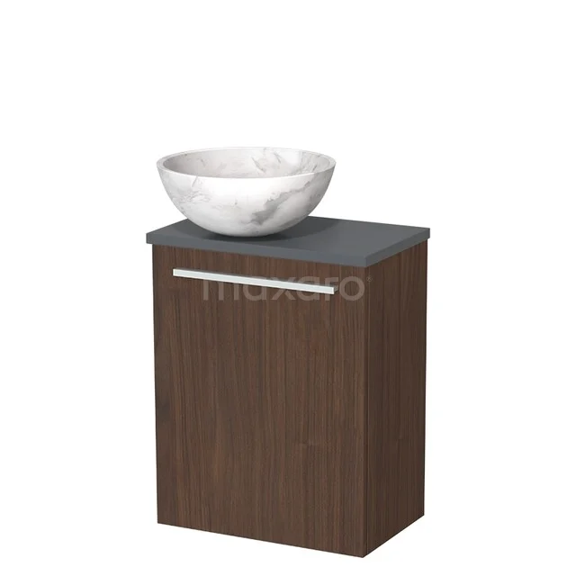 Toiletmeubel met waskom TMK10-16882 Badkamermeubel donker hout met keramische waskom, modern design en metalen handgreep.
