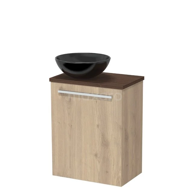 Toilet furniture with countertop wash basins TMK10-17656 Houten badkamermeubel met licht eiken afwerking, donker wastafelblad en zwarte komvormige waskom.