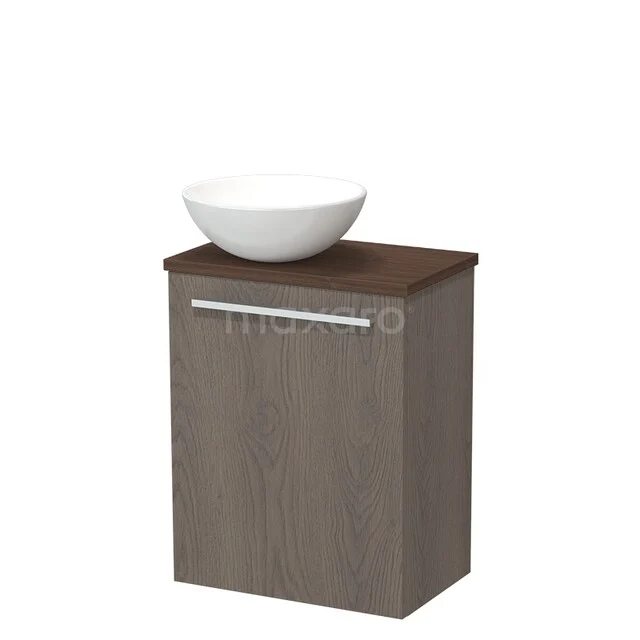 Toiletmeubel met waskom TMK10-17733 Houten badkamerkast met donkere eiken afwerking, witte keramische wastafel en metalen handgreep, compact en stijlvol design.