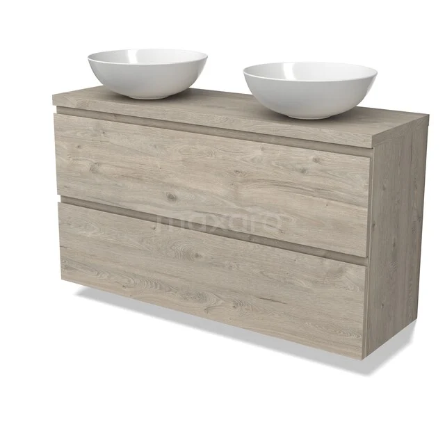 Holz-Badmöbel mit zwei weißen Aufsatzwaschbecken, ausgeführt in heller Eiche-Optik, ideal für moderne Bäder.