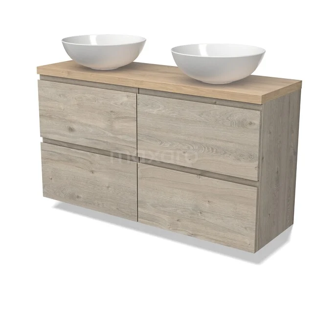 Houten badkamermeubel met een lichte eikenhouten look, zes lades en twee witte opzetwastafels, ideaal voor moderne badkamers.