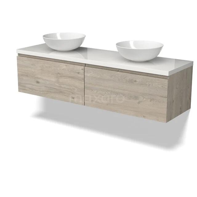 Holz Badmöbel mit heller Eiche-Oberfläche, zwei Waschbecken und schwebendem Design für einen modernen Badezimmer Stil.