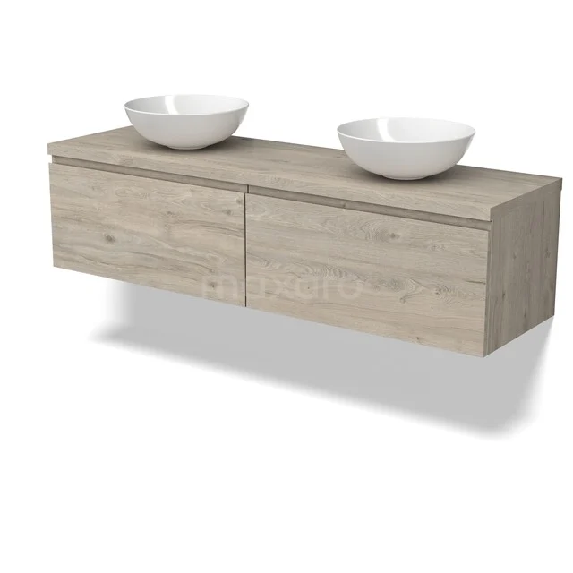 Houten badkamermeubel in eikenlook met dubbele waskommen, hangend ontwerp voor moderne badkamers.