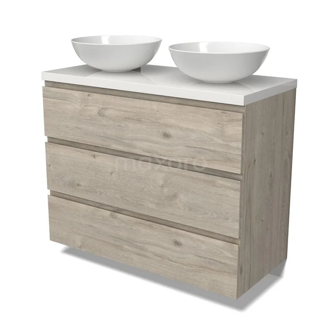 Houten badkamermeubel met licht eiken look, drie lades en dubbele witte waskommen, perfect voor een moderne badkamer.