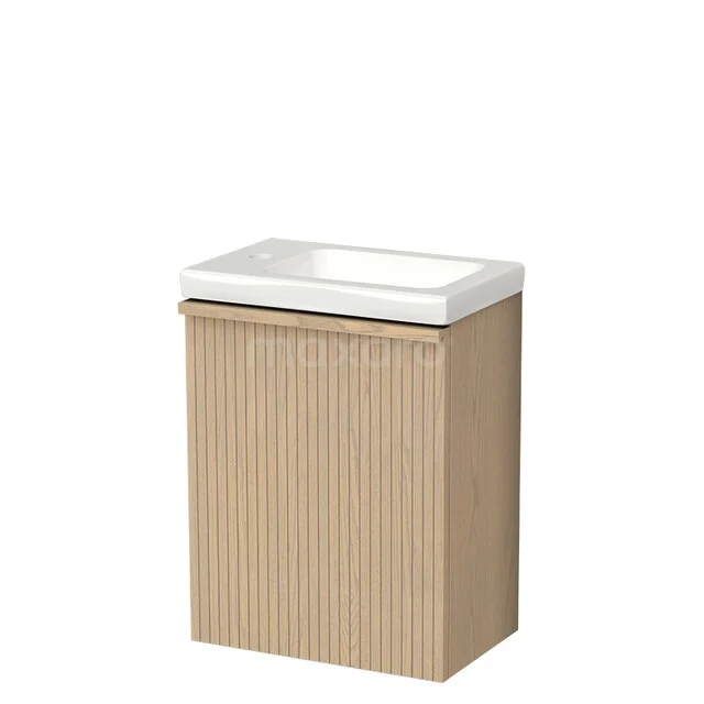 Toilet furniture with basins TMW10-00879 Houten badkamerkast met licht eiken fineer en witte wastafel, compact design geschikt voor moderne badkamerinterieurs.