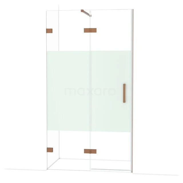 Glazen douchewand met matglas, messing details en strak design voor moderne badkamer.