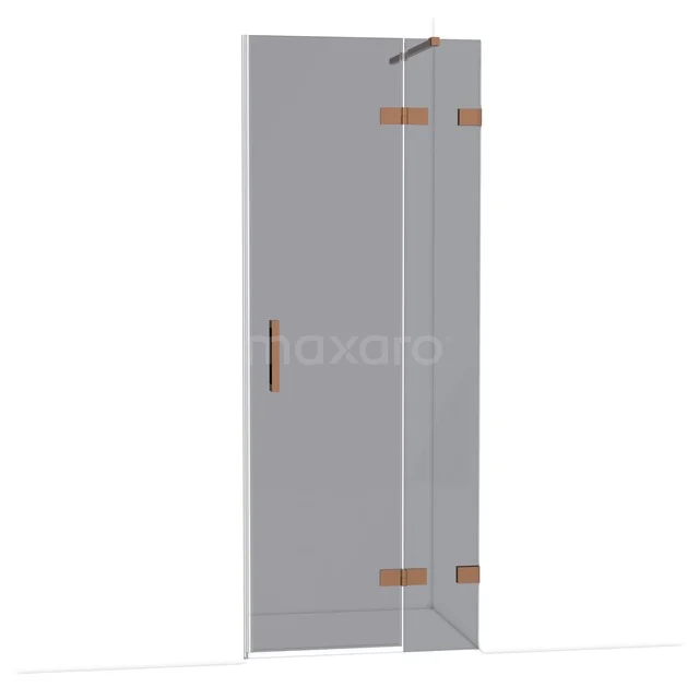 Glazen draaideur met koperen details, moderne badkamerdeur met strak design, perfect voor een stijlvolle badkamerafwerking.