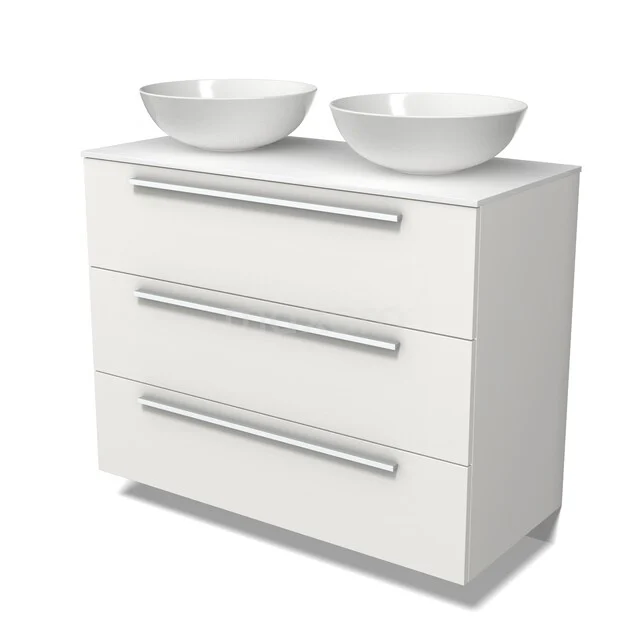 Weißes Badezimmermöbel mit drei Schubladen, modernen chromatischen Griffen und Doppelwaschbecken, ideal für ein stilvolles Badezimmer.