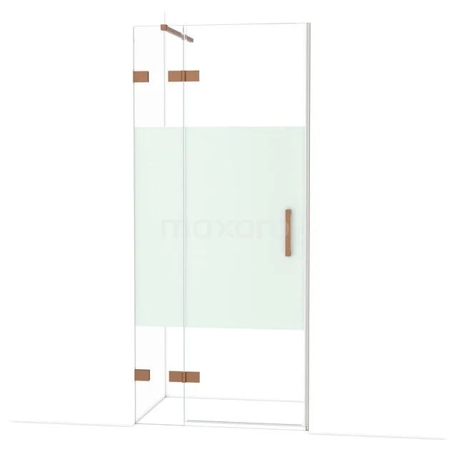 Glasene Eckdusche mit matter Leiste, Messingscharniere und Haltegriff. Modernes Design für ein stilvolles Badezimmer.