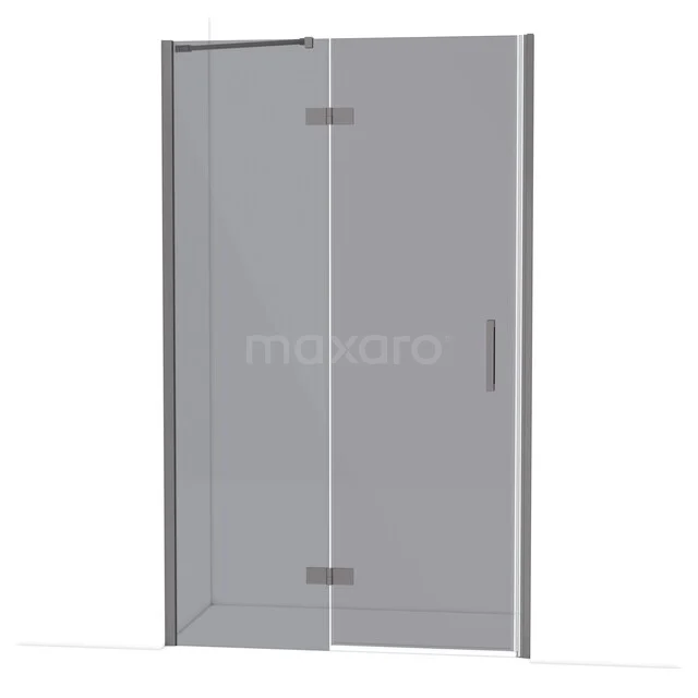 Duschkabine mit silbernem Aluminiumrahmen, Klarglas und Drehtür, ideal für ein modernes Badezimmer.