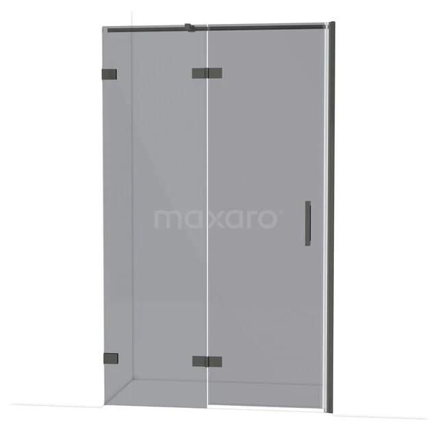 Douchewand met helder glas, zwart profiel en scharnieren, ideaal als ruimtebesparende oplossing in de moderne badkamer.