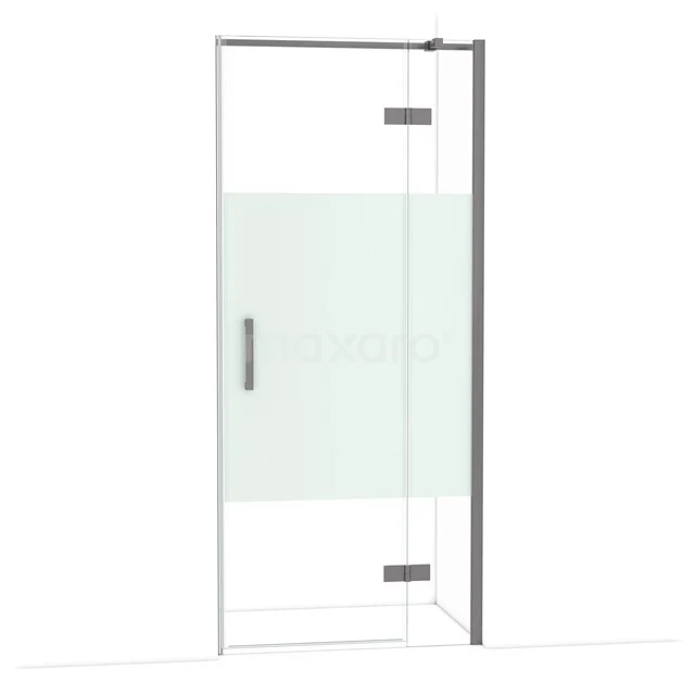 Douchedeur met helder glas, mat witte band, chromen scharnieren en greep, perfect voor een moderne badkamerstijl.