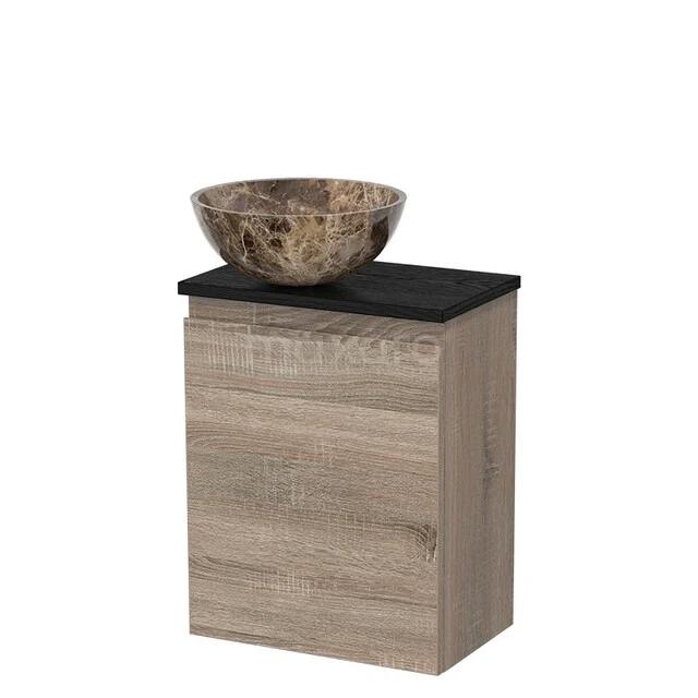 Houten badkamermeubel met natuursteen waskom, moderne uitstraling, ideaal voor stijlvolle badkamers.