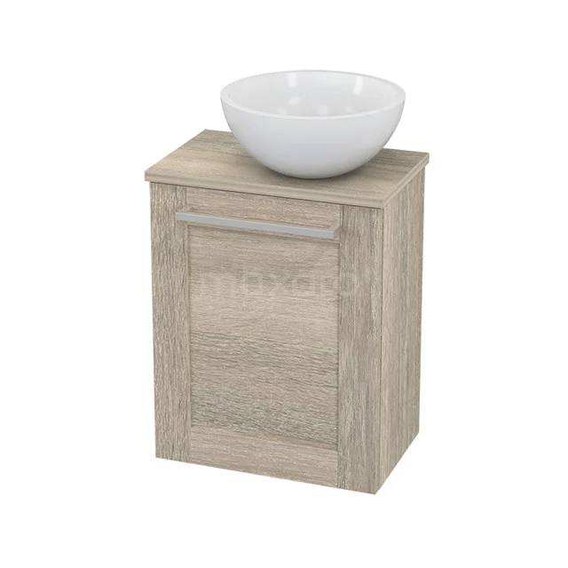 Komfortabler Waschtisch Badezimmer, Holzoptik Schrank mit weißem keramischen Aufsatzwaschbecken, modernes Design.