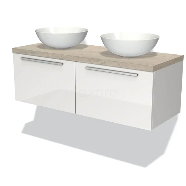 Weißes Wandmöbel mit Holzlook Platte, doppelte Aufsatzwaschbecken; modernes Badezimmermöbel mit klarem Design und metallischen Haltegriffen.