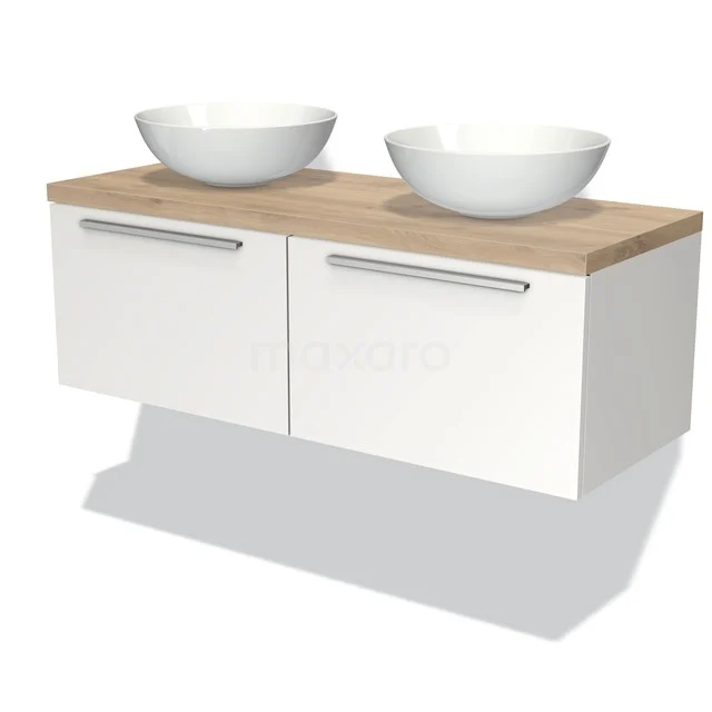 Weißes Badezimmermöbel mit Holzlook Platte, doppelten Aufsatzwaschbecken und metallischen Haltegriffen, modernes Design für stilvolle Bäder.