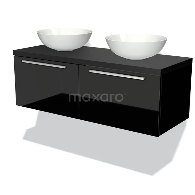 Schwarze Badmöbelset mit Hochglanzoberfläche, doppelten schalenförmigen Waschbecken und eleganten silbernen Haltegriffen.