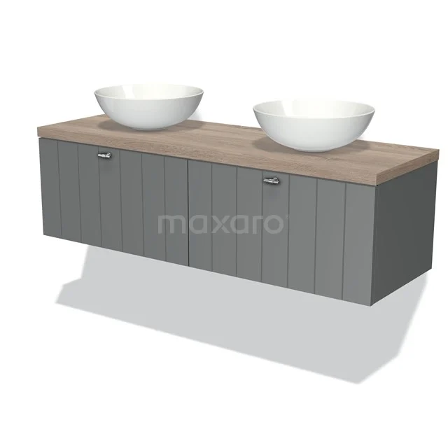 Graues Holz-Badmöbel mit doppelten Aufsatzwaschbecken, schwebendem Design und Paneelstruktur für einen modernen Badezimmerstil.