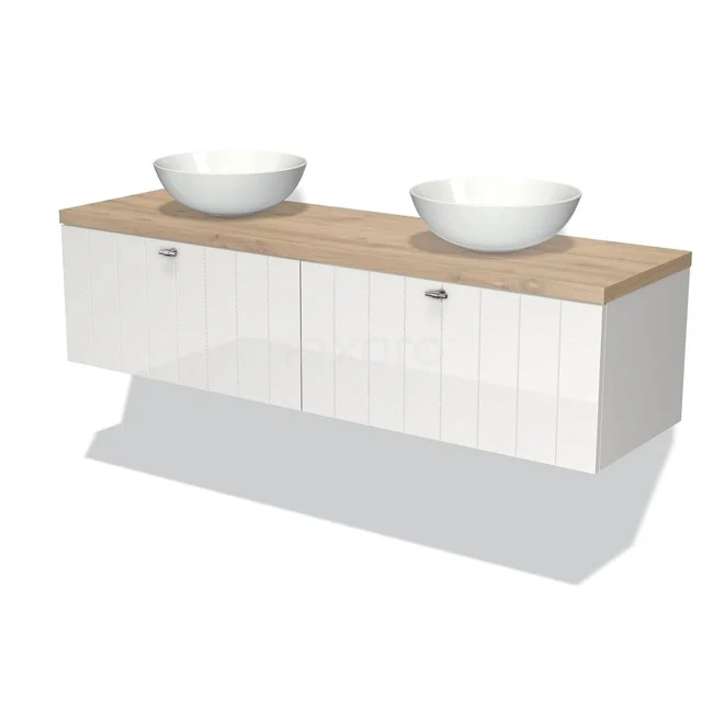 Weißes hängendes Badmöbel mit Holzplatte und doppelten keramischen Aufsatzwaschbecken, modernes Design für luxuriöse Bäder.