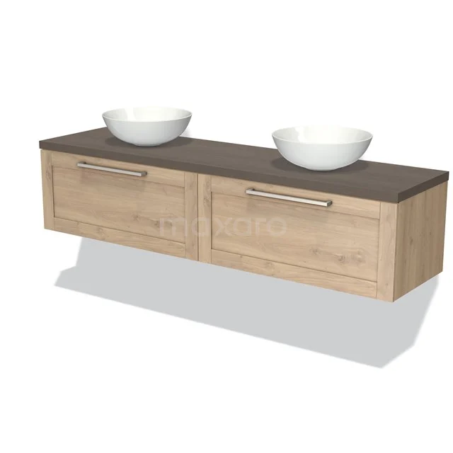 Hölzernes Badezimmermöbel mit Doppelwaschbecken, brauner Platte und modernen Haltegriffen, ideal für stilvolle Badezimmer Einrichtung.