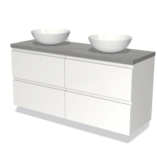 Wit badkamermeubel met dubbele wastafel, keramische kommen en grijsblad van betonlook; modern design met strak ladewerk.