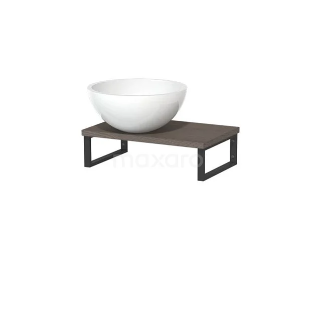 Witte keramische waskom op een wandplank van donker hout met zwarte metalen poten, perfect voor een moderne badkamer.