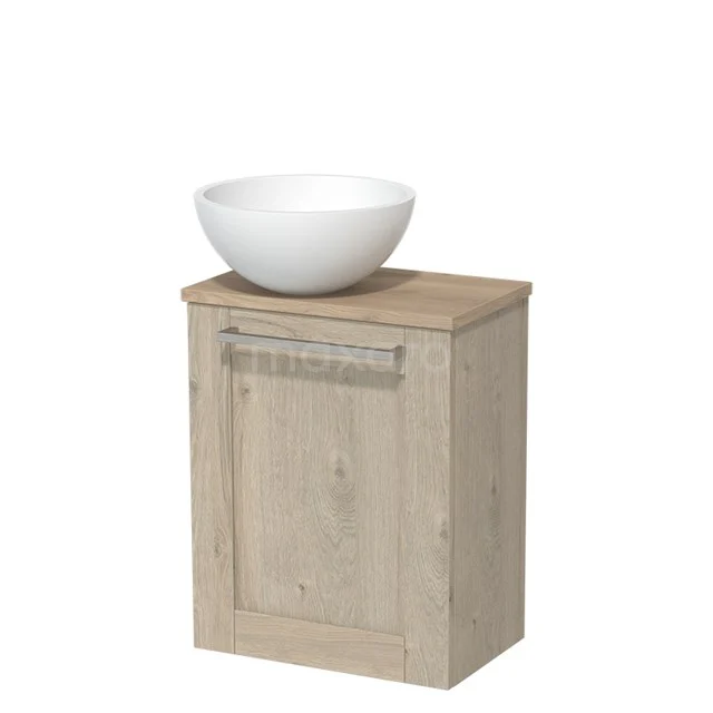 Holz-Badschrank mit heller Eichen-Oberfläche, einschließlich weißem Aufsatzwaschbecken; kompaktes und modernes Design für kleine Bäder.