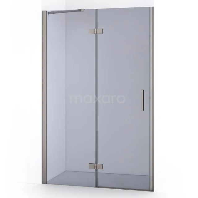 Glasdouchedeur mit Scharnieren, Klarglas und rostfreiem Haltegriff, ideal für einen modernen Badezimmerstil.