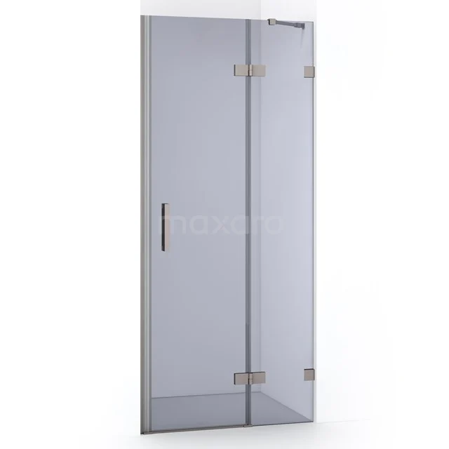 Glasene Duschtür mit klarem, rahmenlosem Design und Chromakzenten; perfekt für einen modernen Badezimmerstil.